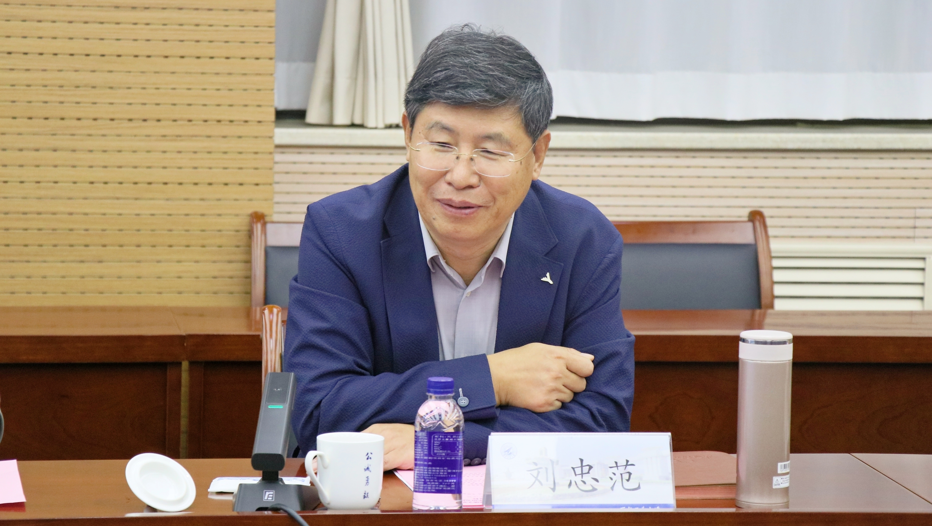刘院士2.jpg 刘院士2.jpg