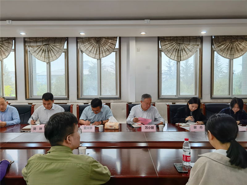 校领导参加“省校合作项目”暑期赴黑龙江省、山西省实习实训学生座谈会