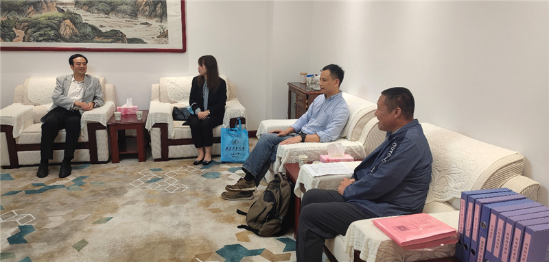 电子信息学院赴咸阳市实验中学开展招生宣传及科普讲座