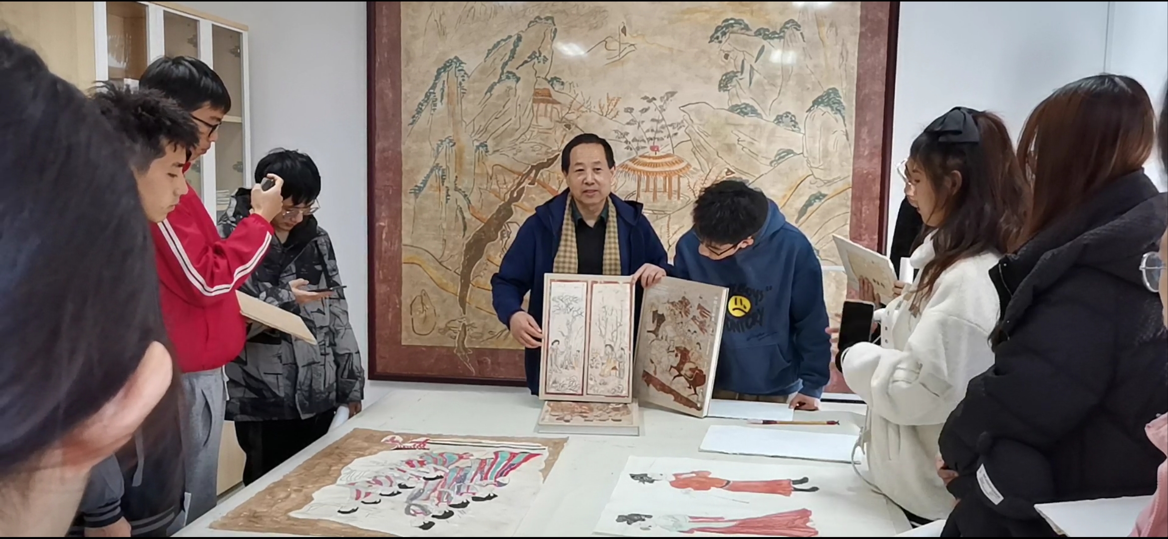 以美育为载体，带动优秀传统文化活起来