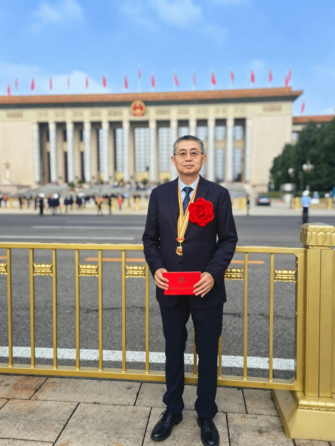 邓景辉.png