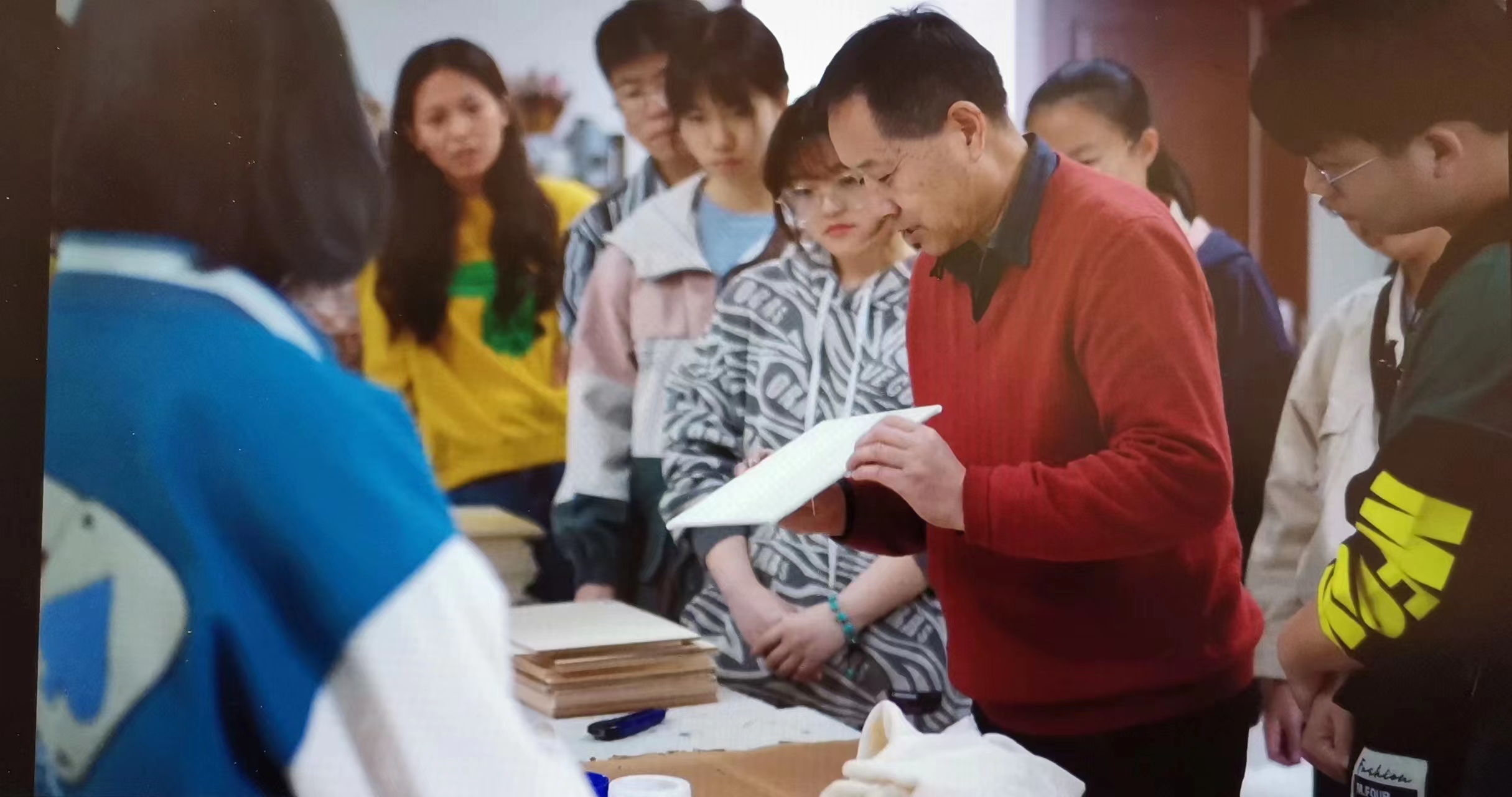 以美育为载体，带动优秀传统文化活起来