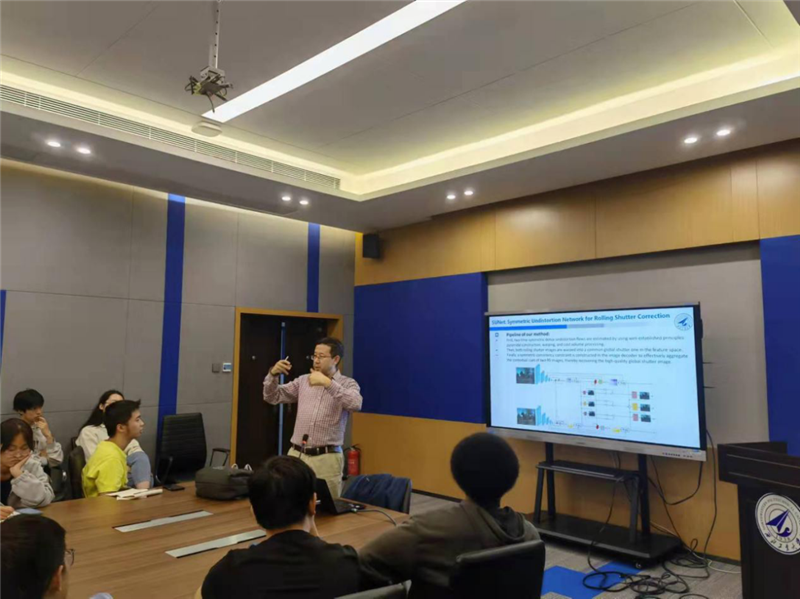 计算机学院举办2021年秋季学期第四场本科生国际学术报告会