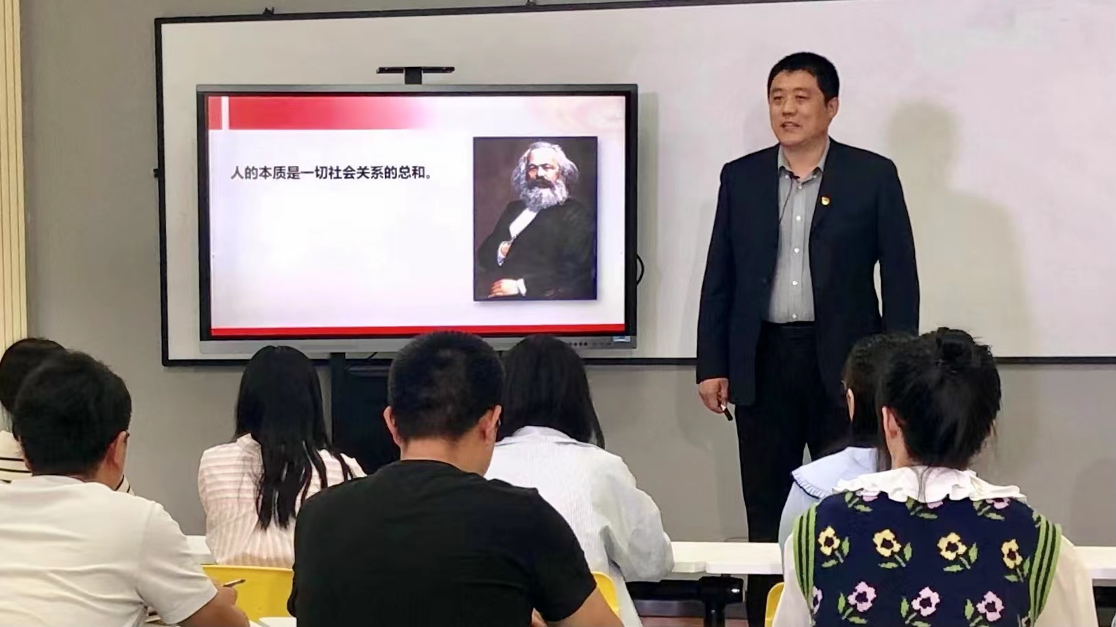 1.思政课教学团队标兵李刚、侯若云-1.jpg